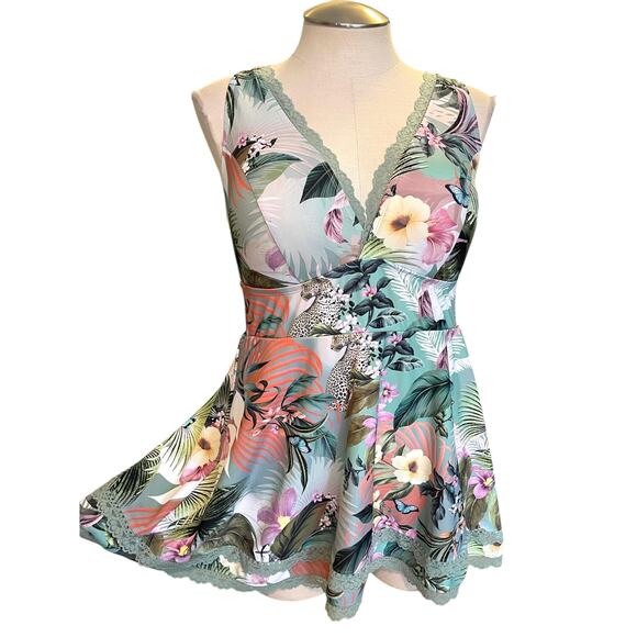 Torrid Plus Size 2 Tropical Jungle Lace Trim Mid Wireless Swim Dress w/Briefs 2X - Picture 1 of 5